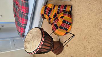 Baobab Djembe met vel incl. Standaard en tas beschikbaar voor biedingen