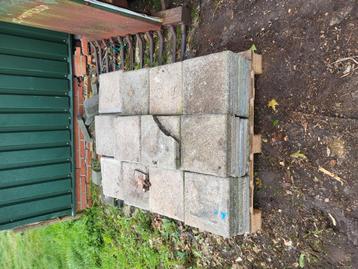 30 x 30 tegels 65 stuks beschikbaar voor biedingen