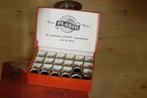 Magnetische Plasto sigarettendovers   vintage oldtimer, Antiek en Kunst, Curiosa en Brocante, Verzenden