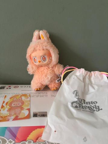 Originele Laububu. Happiness Oranje Popmart Amsterdam beschikbaar voor biedingen