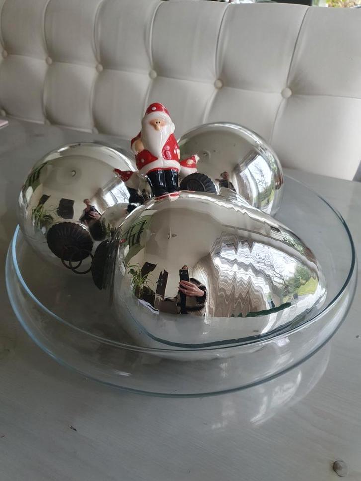 3 grote zilverkleurige glazen kersthangers ballen druppels, Diversen, Kerst, Zo goed als nieuw, Ophalen of Verzenden