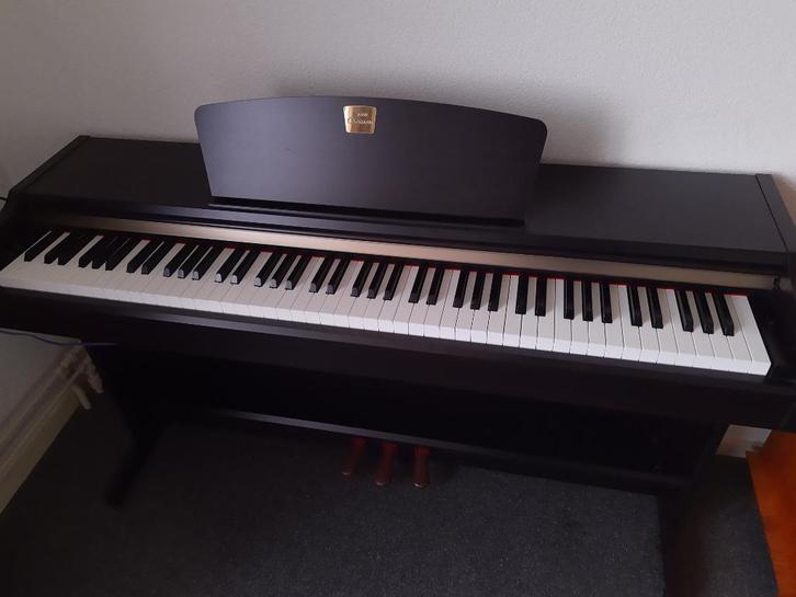 Digitale Piano Yamaha Clavinova CLP-115, Muziek en Instrumenten, Piano's, Gebruikt, Piano, Bruin, Digitaal, Ophalen