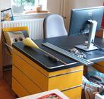 Vintage Gispen Bureau - Geel Stalen Frame, Huis en Inrichting, Bureaus, Ophalen, Gebruikt