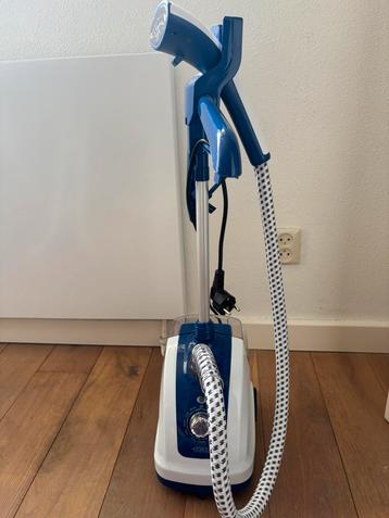 Shine kledingstomer beschikbaar voor biedingen