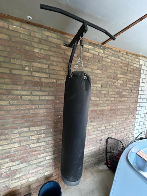 Stevige bokszak te koop – ideaal voor thuis trainen!, Sport en Fitness, Boksen, Zo goed als nieuw, Bokszak, Ophalen