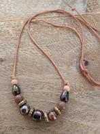 Mooie leren koord ketting met glaskralen, Verzenden, Zo goed als nieuw, Overige materialen