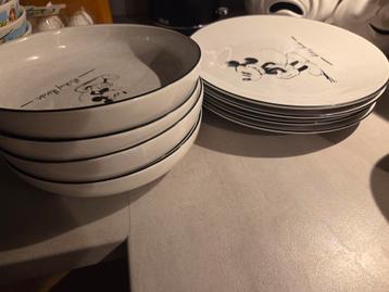 Disney Servies - Borden Mickey Mouse  beschikbaar voor biedingen