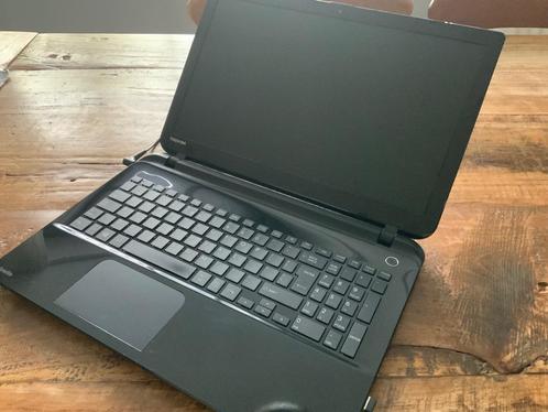Toshiba Satellite L50-B-212, Computers en Software, Windows Laptops, Gebruikt, 15 inch, SSD, Minder dan 2 Ghz, 4 GB, Qwerty, Ophalen