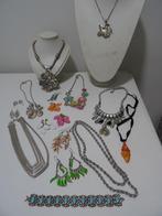 Lot sieraden, partij vintage sieraden oorbellen ketting 2, Overige materialen, Met strass, Ophalen of Verzenden, Zo goed als nieuw