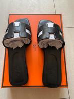 Hermes slippers zwart, Kleding | Dames, Schoenen, Ophalen of Verzenden, Zo goed als nieuw, Zwart