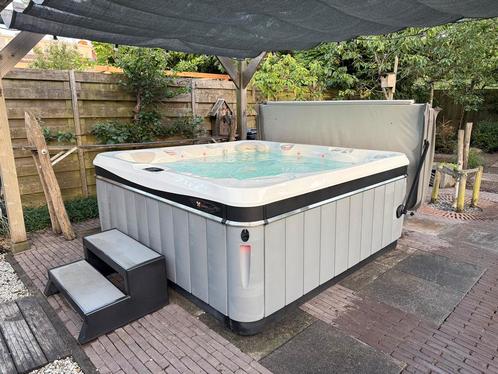 Caldera Geneva Jacuzzi (top klasse, 6 persoons), Tuin en Terras, Bubbelbaden en Hottubs, Zo goed als nieuw, Ophalen