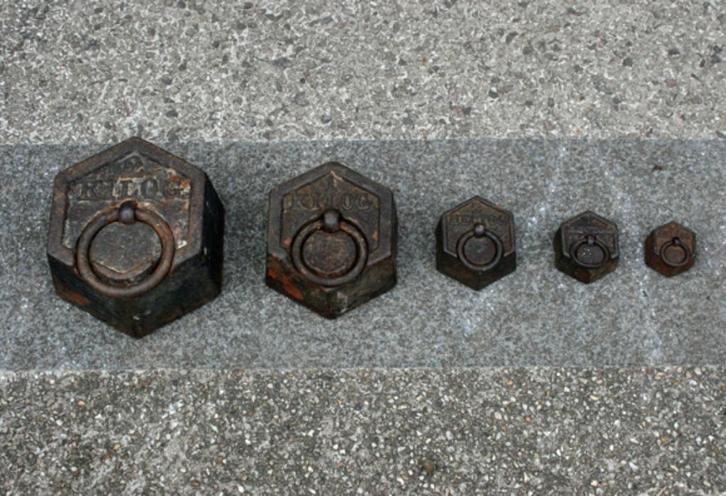 Set van 5 Franse gewichten, Antiek en Kunst, Antiek | Gereedschap en Instrumenten, Ophalen of Verzenden