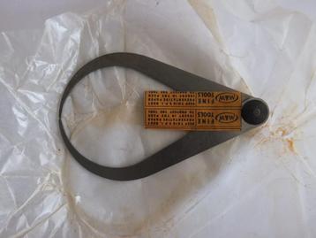 Handige krompasser van Moore & Wright  beschikbaar voor biedingen