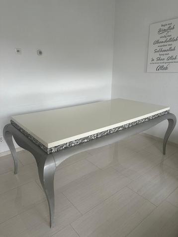 Complete Eetkamerset met Tafel, Salontafel, TV-meubel beschikbaar voor biedingen