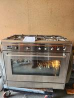 Smeg 5 pits groot fornuis met grote oven zgan begaande grond, Witgoed en Apparatuur, Fornuizen, Ophalen, 60 cm of meer, Zo goed als nieuw
