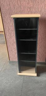 Vitrinekast met glazen deuren (cd kast), Ophalen, Glas, Meerdere deuren, Zo goed als nieuw