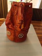 Vintage cognac buideltasje van echt leer, Sieraden, Tassen en Uiterlijk, Tassen | Damestassen, Ophalen of Verzenden, Gebruikt
