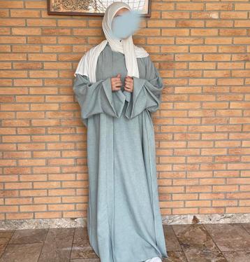 Tweedelige Abaya Aqua beschikbaar voor biedingen