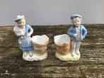 2 oude porseleinen bisquit beeldjes man en vrouw, Antiek en Kunst, Ophalen of Verzenden