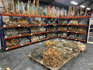 aquariumstenen, decoratie stenen, natuurlijke rotsen beschikbaar voor biedingen