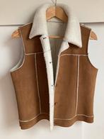 Vegan suede camelkleurig gilet/bodywarmer, maat 42, Kleding | Dames, Bodywarmers, Bruin, Maat 42/44 (L), Ophalen of Verzenden