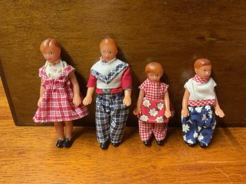 Poppenhuis Popjes - 4 stuks beschikbaar voor biedingen