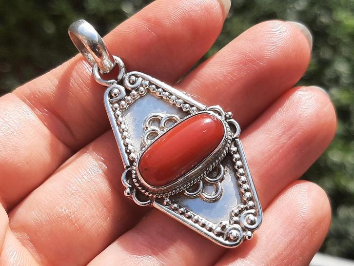 Vanoli 925 zilveren kettinghanger met bloedkoraal uit India, Sieraden, Tassen en Uiterlijk, Kettinghangers, Nieuw, Zilver, Rood