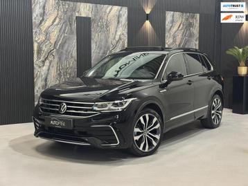 Volkswagen Tiguan 1.5 TSI 3x R-line|PANO||KEYLESS|SFEER|ACC| beschikbaar voor biedingen