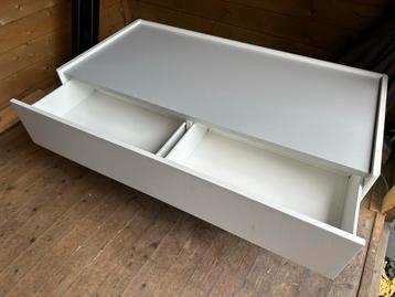 IKEA DUNDRA Tafel met Lade - Lego Speeltafel beschikbaar voor biedingen