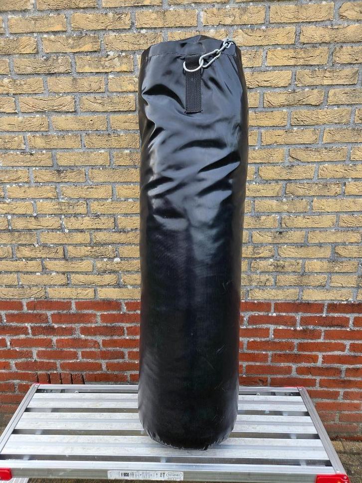 Bokszak boksbal met bokshandschoenen in zeer goede staat., Sport en Fitness, Boksen, Zo goed als nieuw, Bokszak, Ophalen