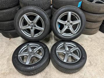 4x100 16 inch Renault Captur winterbanden set beschikbaar voor biedingen