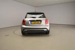 Mini 3-deurs Cooper Handgeschakeld / LED / DAB / PDC / Clima, Auto's, Voorwielaandrijving, Gebruikt, Met garantie (alle), 4 stoelen