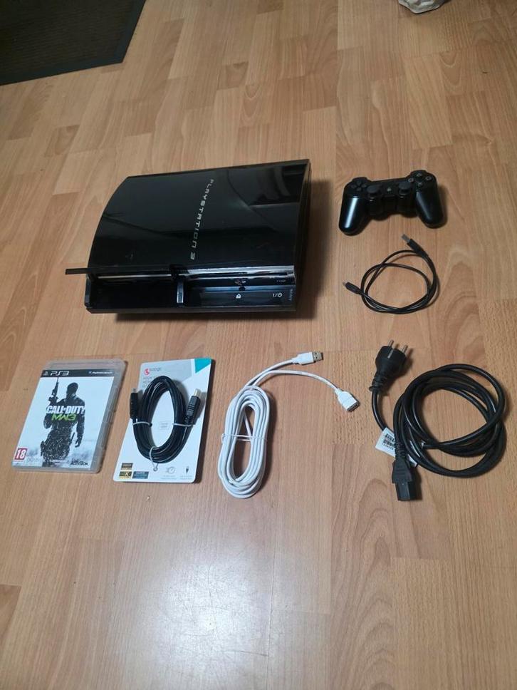 Playstation 3 60GB  Backwards Compatible Controller Game, Spelcomputers en Games, Spelcomputers | Sony PlayStation 3, Zo goed als nieuw