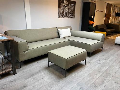 Design on stock Bloq ploegstof Rye olive, Huis en Inrichting, Banken | Bankstellen, Zo goed als nieuw, Vierpersoons of meer, Ophalen of Verzenden