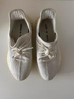 Yeezys maat 44, Kleding | Heren, Schoenen, Ophalen of Verzenden, Gedragen