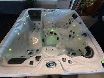 Jacuzzi my spa KOOPJE! beschikbaar voor biedingen