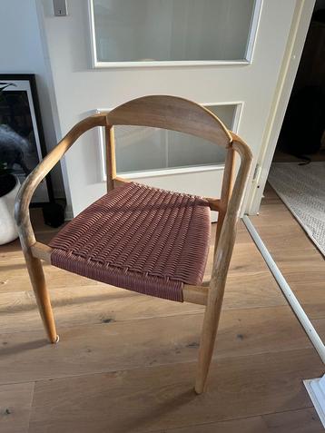 Kave home stoel beschikbaar voor biedingen