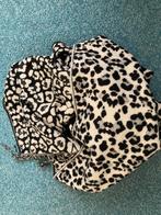 Erg grote pantersjaal zwart grijs op beige, Ophalen of Verzenden, Zo goed als nieuw, Sjaal