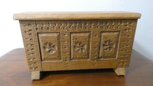 Mini dekenkistje [1522], Antiek en Kunst, Antiek | Woonaccessoires, Ophalen