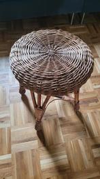 Vintage rieten krukje, Ophalen, Gebruikt, Hout