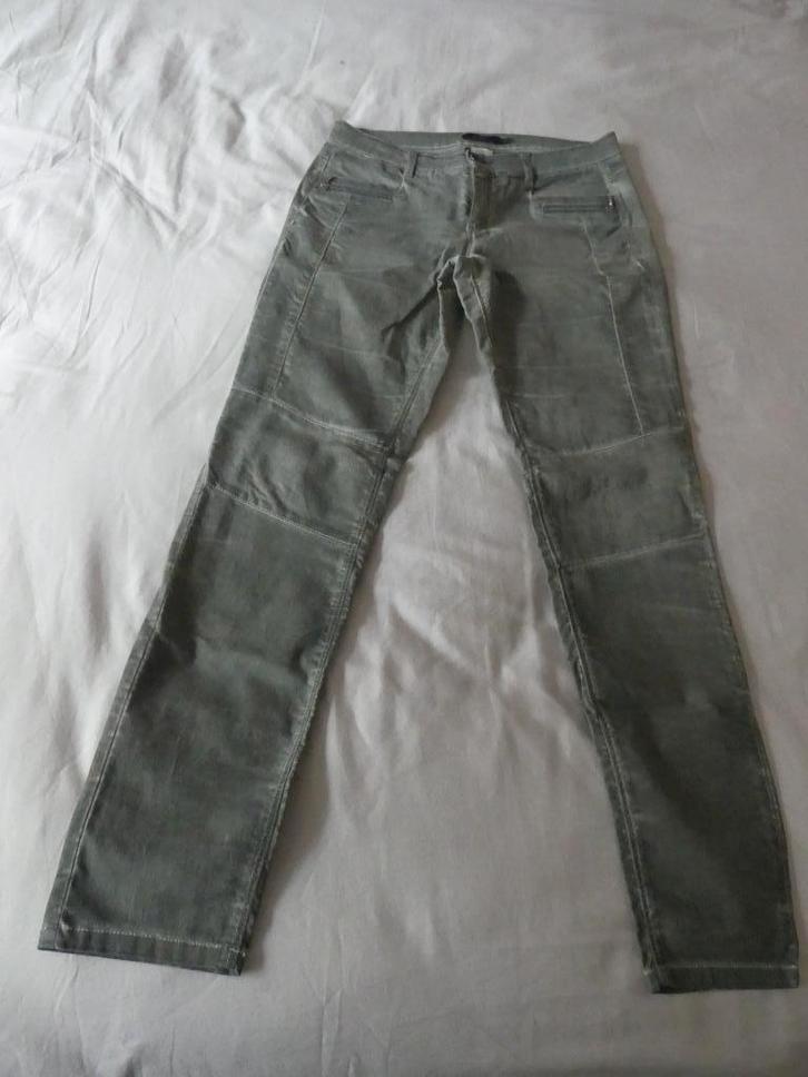 Licht legergroene Dames broek maat 40, Kleding | Dames, Broeken en Pantalons, Gedragen, Maat 38/40 (M), Groen, Lang, Ophalen of Verzenden