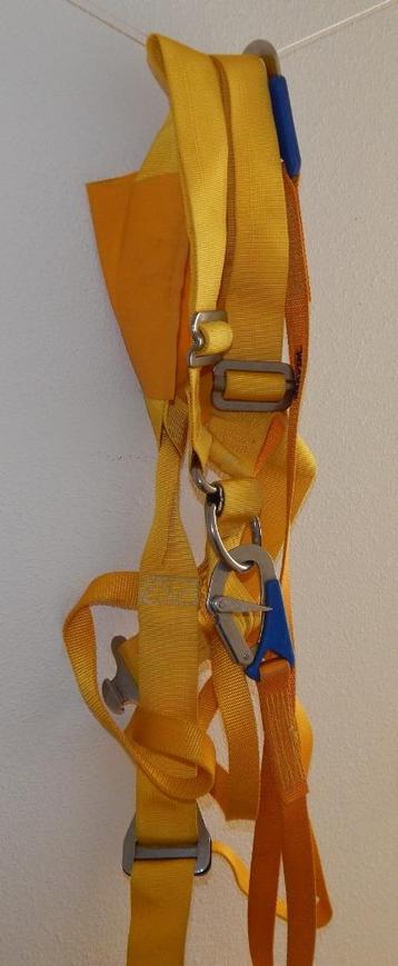 2 stuks Crewsafe Veiligheidsgordel  beschikbaar voor biedingen