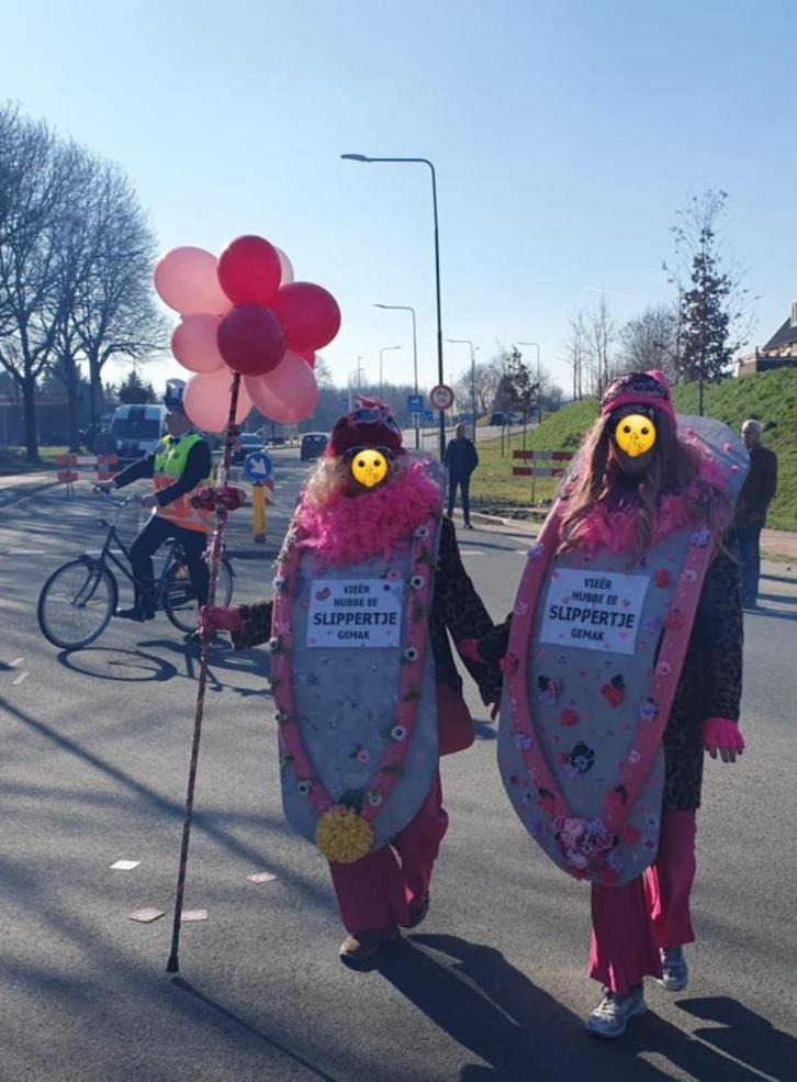 loopgroep carnaval, Hobby en Vrije tijd, Feestartikelen, Zo goed als nieuw, Kostuum, Carnaval, Ophalen of Verzenden