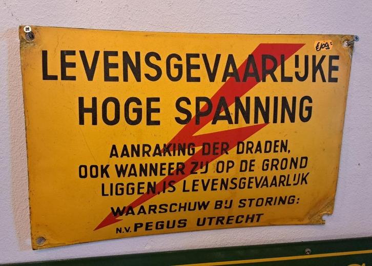 Echt oud emaille & gebold wandbord in goede staat leuk item, Antiek en Kunst, Antiek | Emaille, Ophalen