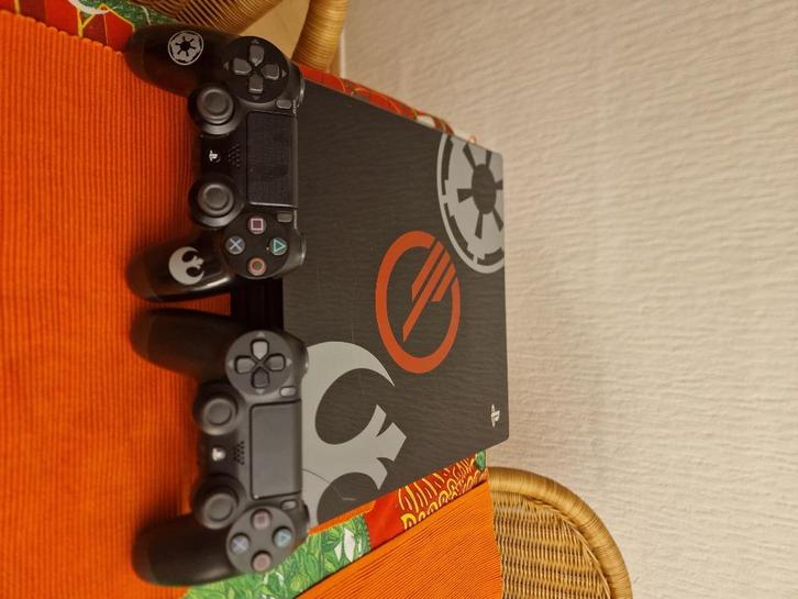 PS4 Pro star wars edition, Spelcomputers en Games, Games | Sony PlayStation 4, Gebruikt, Platform, 3 spelers of meer, Vanaf 3 jaar