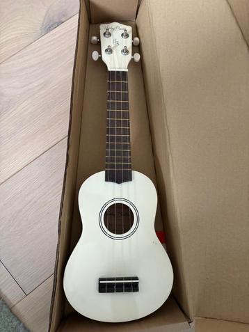 HB Ukelele beschikbaar voor biedingen