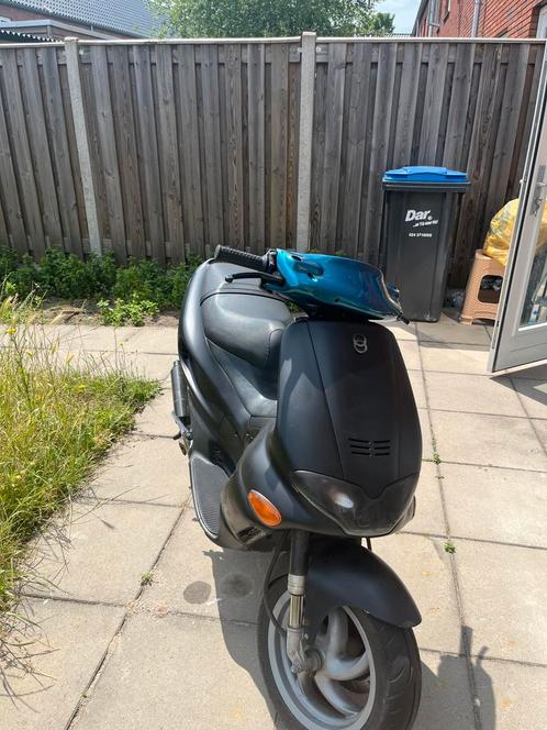 GILERA RUNNER 70CC STAGE 6, Fietsen en Brommers, Scooters | Piaggio, Zo goed als nieuw, Overige modellen, Tweetakt, Ophalen of Verzenden