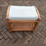 Rotan kruk / voetenbankje, Huis en Inrichting, Banken | Voetenbanken en Poefen, Minder dan 50 cm, Gebruikt, Rond, Minder dan 50 cm