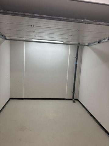Garagebox/opslagruimte/werkruimte te huur in Den Haag beschikbaar voor biedingen