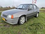 Opel Kadett 1.6i LS UNIEKE SCHUURVONDST, Auto's, Opel, Voorwielaandrijving, Gebruikt, 4 cilinders, Kadett